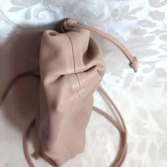 Banana Republic Tan Pouch Crossbody Bag - Picture 4 of 8